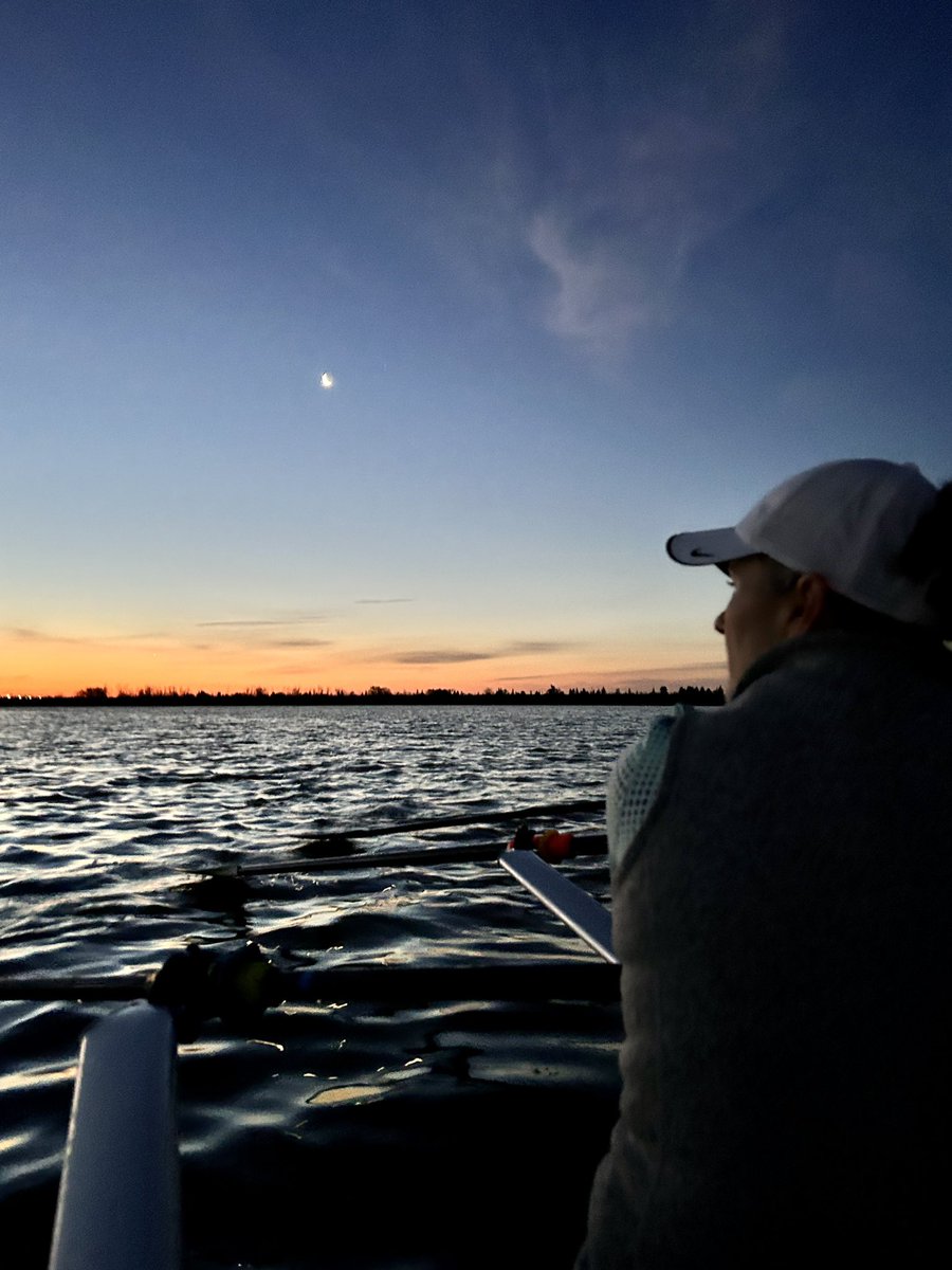 coxswainslog's tweet photo. I know my line on Strava doesn’t look pretty, but I am happy with my 4x steering today! The other boats were one 1x & three 2x, and I had to be outside the whole time and give enough room to the smaller boats while keeping the spacing tight. #RowingReport https://t.co/GHGSRlaBI5 https://t.co/bZo2qObi0s