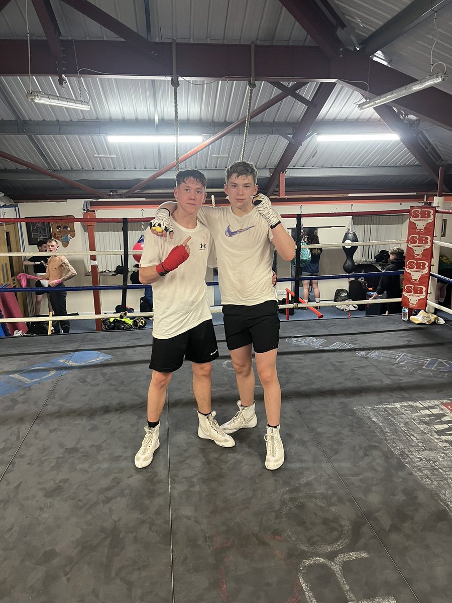 curtiswoodhous8's tweet image. Cor I would of paid good money to watch that!! 6 top rounds for Callum and @BenTytek 🔥🥊