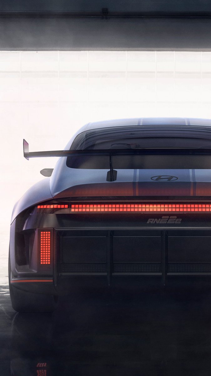 Hyundai's tweet photo. Concept vehicles. Real wallpapers. #NVision #RN22e https://t.co/esnmuR44GJ