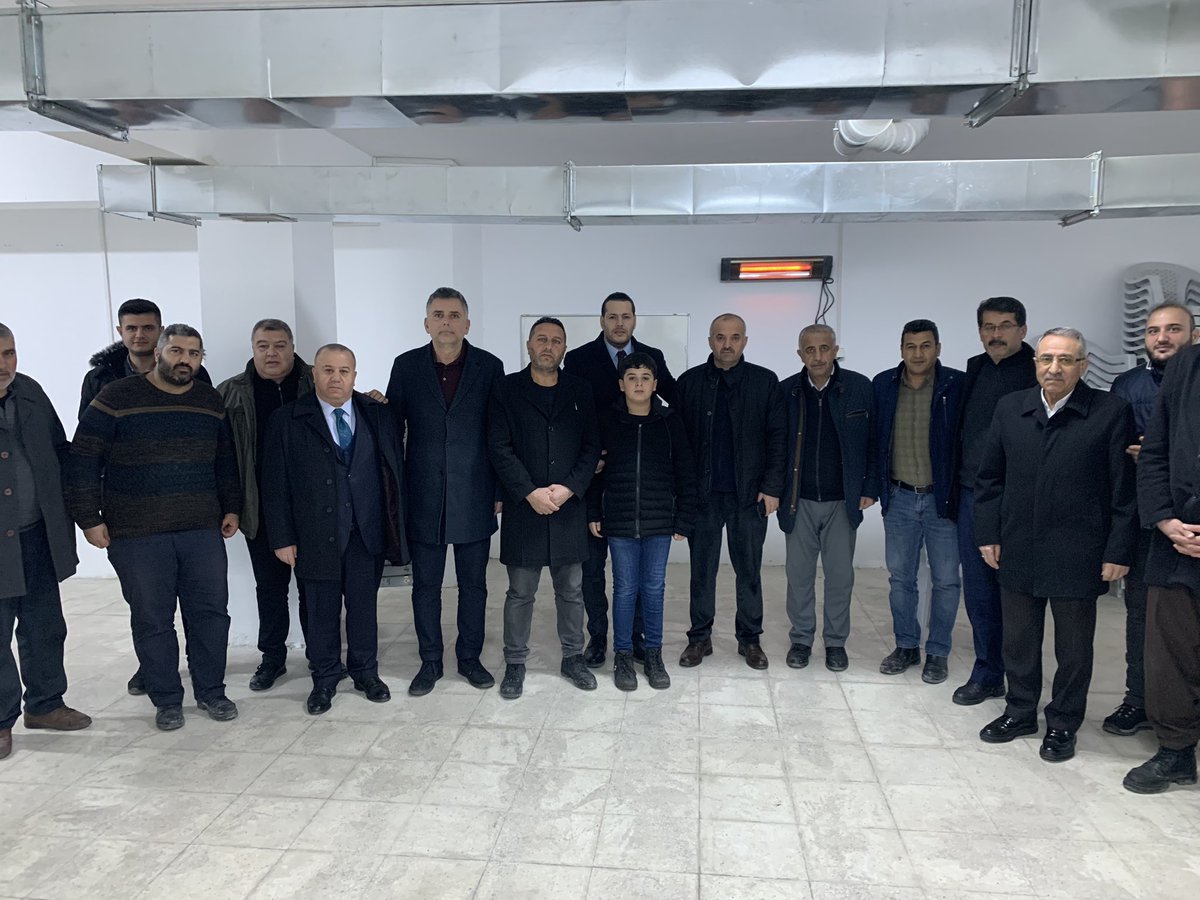 Yıldıztepe mahallemizin kıymetli sakinleri,muhtarımız ve mahalle başkanımızla birlikte Yıldıztepe mahallemizi konuştuk,istişare toplantımızın hayırlara vesile olmasını temenni ediyorum.
#DurmakYokYolaDevam 🇹🇷
@ihsanKoca44 <a href="/AhmetCemERDEM5/">Ahmet Cem ERDEM</a> <a href="/fratpalanc/">Fırat Palancı🇹🇷🇹🇷🇹🇷</a> <a href="/HamdullahPekta2/">Hamdullah Pektaş</a>