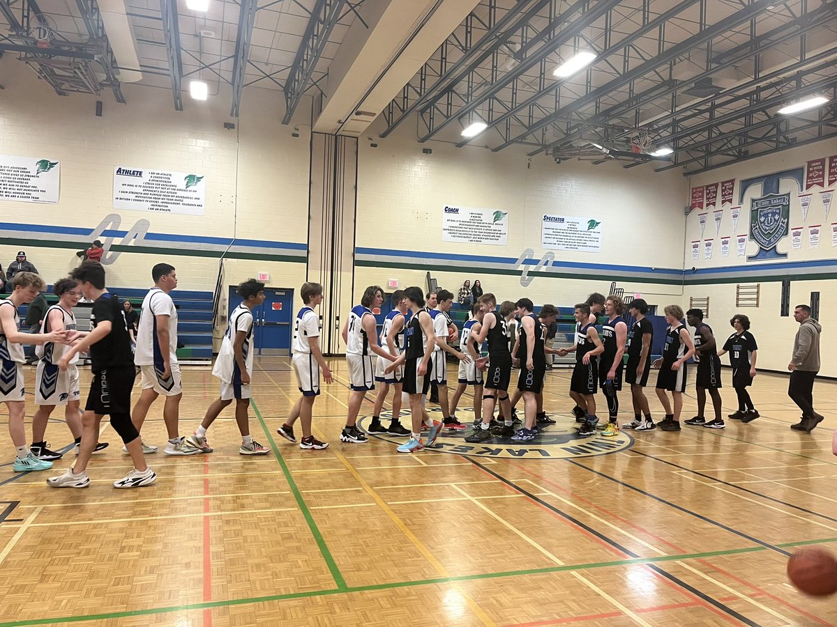 MsRennison's tweet image. So wonderful to welcome our future Thunderbirds this evening to our Grade 8 Open House! @TwinLakes_SS @TLSSguidance @SCDSB_Schools