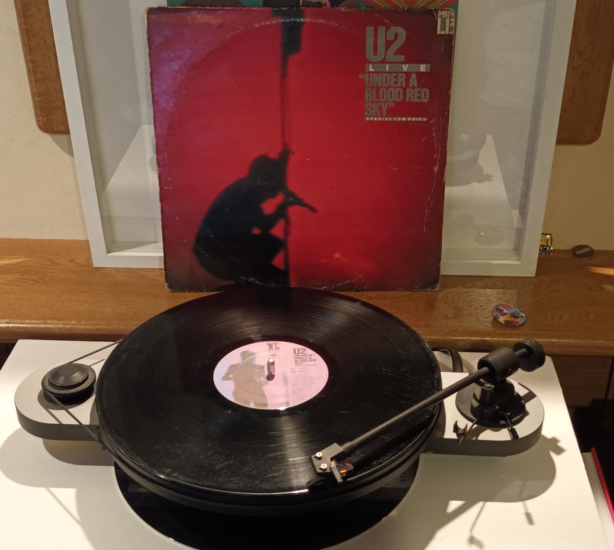 #AlbumQuestJan #19
#1stAlbumBoughtWithOwnMoney
#vinyl #vinylrecords 👇
though initial purchase on tape .. 😁
#AlbumClosingSongs 
#5Albums83 #38
U2 - Under A Blood Red Sky
Track - 40
youtu.be/3W7Zyrmiw0c