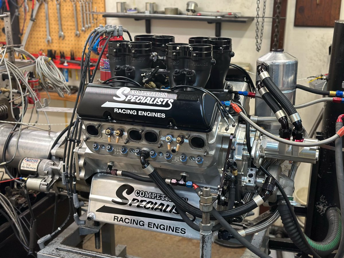CompetitionWI's tweet image. Gearing up this bad boy to show what it’s got⚙️

#engine #enginebuilder #dyno #dynotune