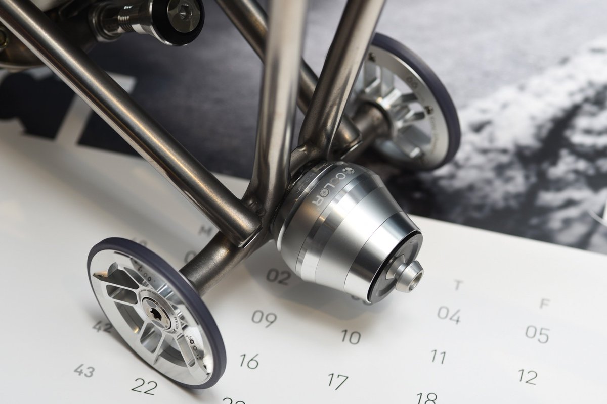 odot0718's tweet photo. All new suspension for Brompton. https://t.co/TQl6g7rqCx