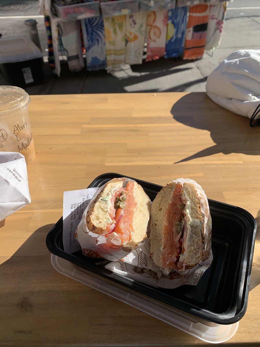 _gracemccarthy's tweet photo. Moving up from Ross brunch lox to Zabar’s in less than a week…concrete jungle where dreams are made of baby 🙌  #gains #thesecret #blessed #midd https://t.co/P77O9yRdXA