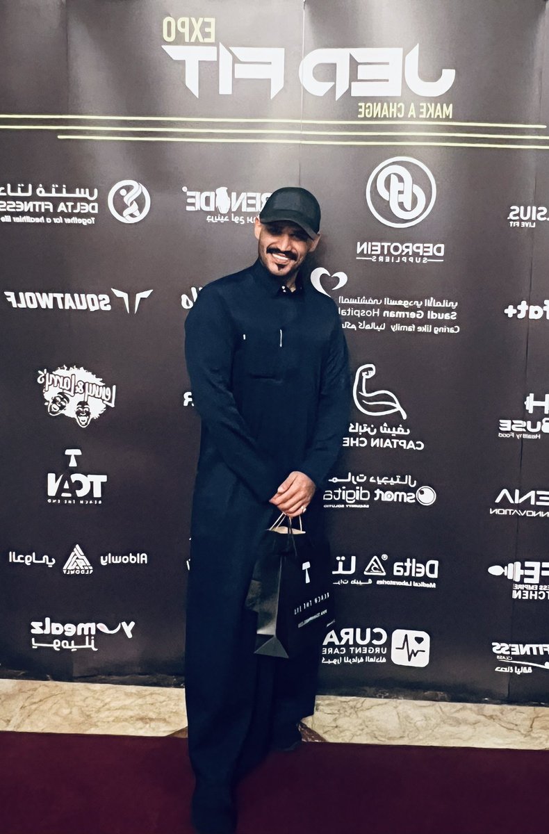 AbadyAsiri's tweet photo. كان يوم جمييل والله في EXPO JED-FIT و قابلنا ناس أجمل حقيقي 

> @keto_dr 
> @d_powerlifting 
> @Bario_4 https://t.co/GvrqwPeFJS