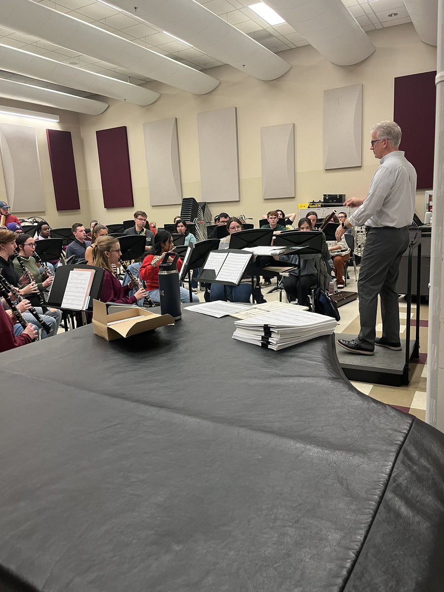 ShipUBand's tweet photo. Last night, the SU spring ensembles began their hard work on perfecting pieces which will be performed at our spring concert! https://t.co/2hn3nlpWWR