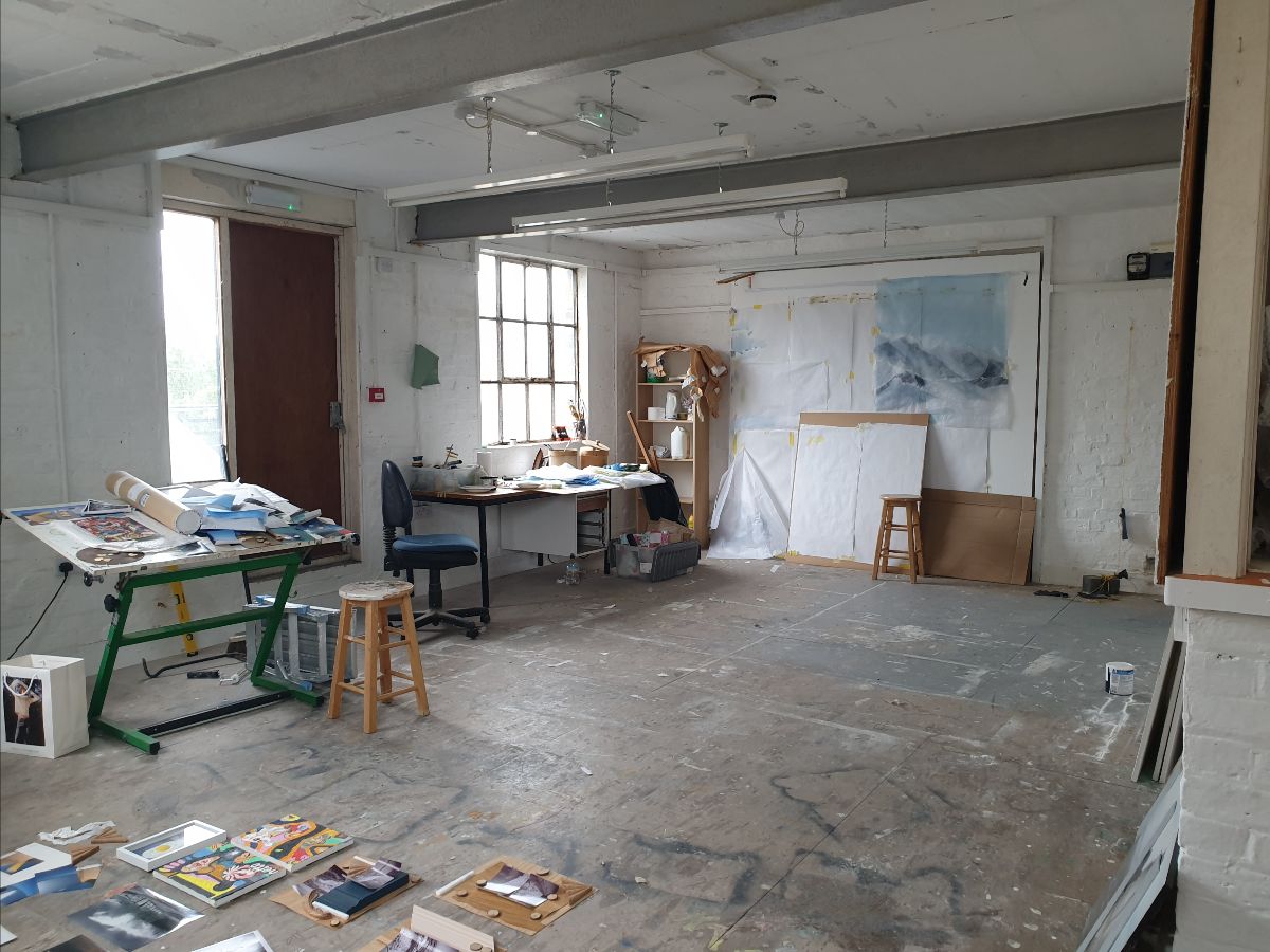 1st Floor Studio space has become available to rent - mailchi.mp/cb421d9ab575/1…