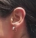 Paolo_Paz_'s tweet photo. Sigrid Bazan LIDER con blusita crochet, agua heladita y aretes de Oro 24K

Al lado una señora de mirada perdida, engañada por la izquierda y que no entiende nada de lo que dicen.

La izquierda NECESITA la pobreza para sobrevivir, por eso NO LA ELIMINAN, no les conviene hacerlo. https://t.co/dvylYw8sFY