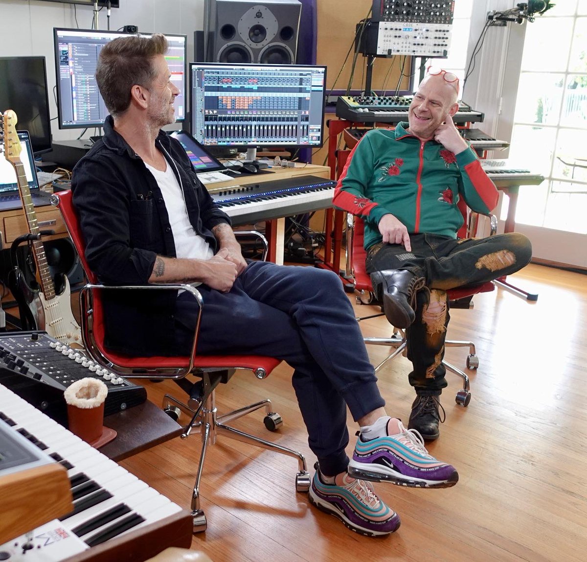 Junkie_XL's tweet photo. Happy to announce that @ZackSnyder and I have reunited once again for the space fantasy epic #RebelMoon, available on @Netflix on December 22nd. I’m excited for you all to experience this! https://t.co/eVKJ4aLUiu
