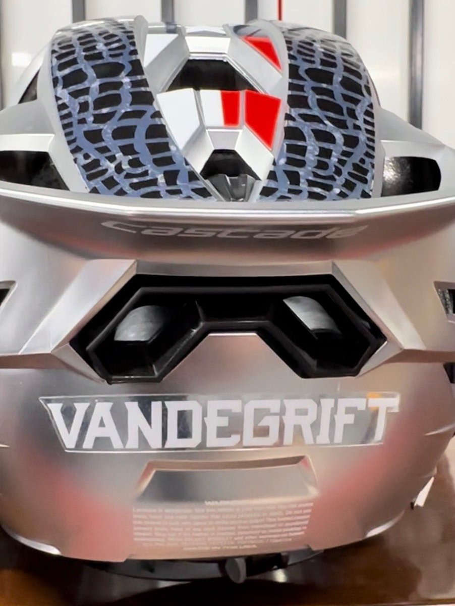 T_troutner15's tweet photo. @diggstape @LacrosseVipers https://t.co/3Q8SMTTorF