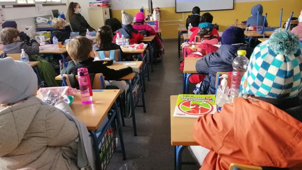 Escuelas de Calor tweet media