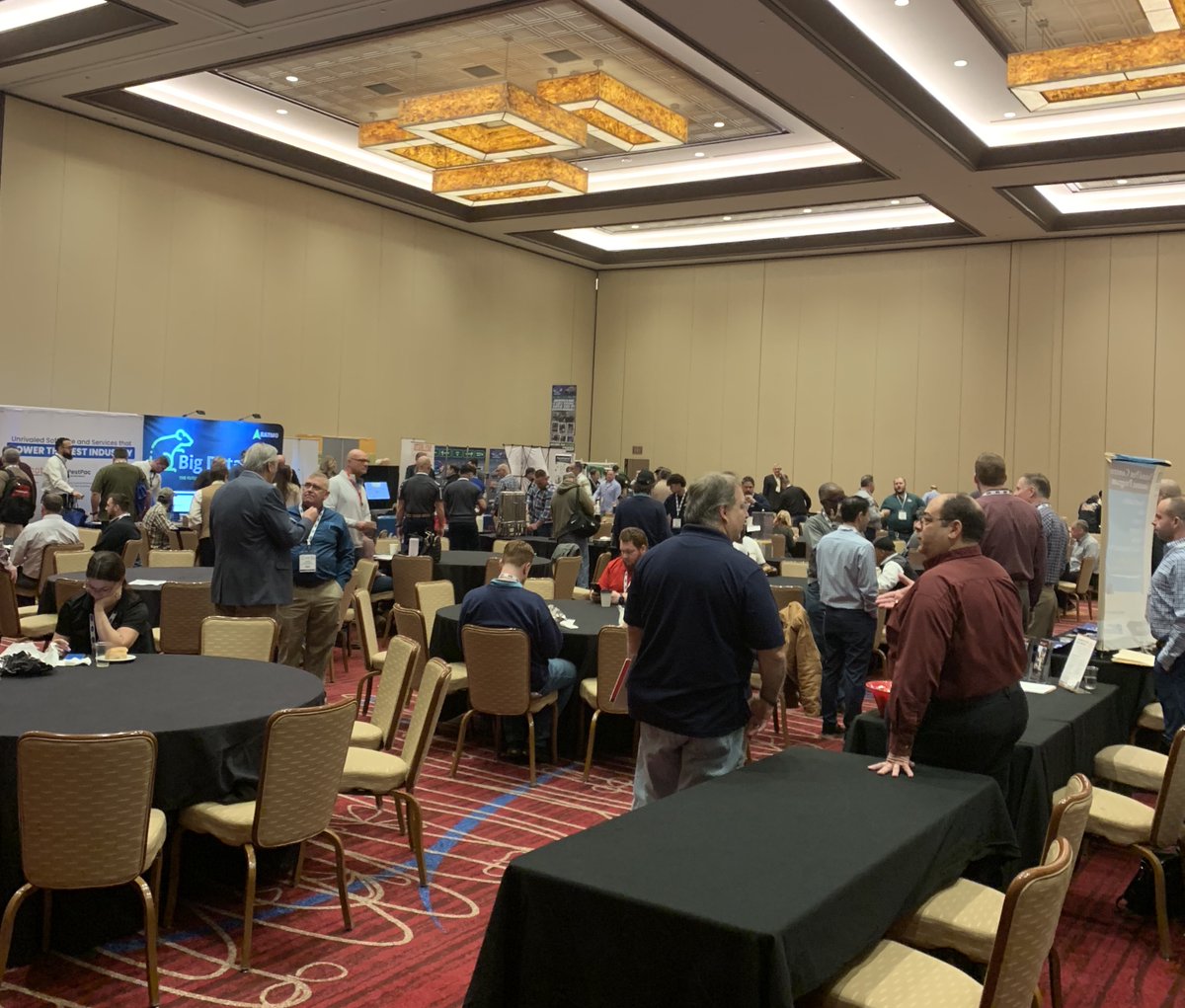 Full house at the @NationalPestMgt Eastern Conference. Looking forward to a great conference and meeting everyone. 

#NPMA #integratedtickmanagement #publichealth #lymedisease #lymediseaseawareness