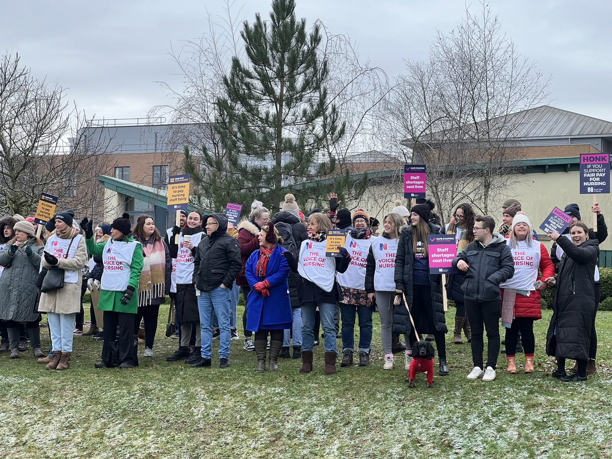 NatashaAdams28's tweet image. Today, many of us took to the picket line (&amp;amp; worked under derogation) to show unity for what is RIGHT. Standing in solidarity for our Nurses, HCSWs, NHS Professionals &amp;amp; our Patients.
This is for our future. 💙
LET OUR VOICES BE HEARD!

#rcnstrike @thercn #nursesunite @NNUH