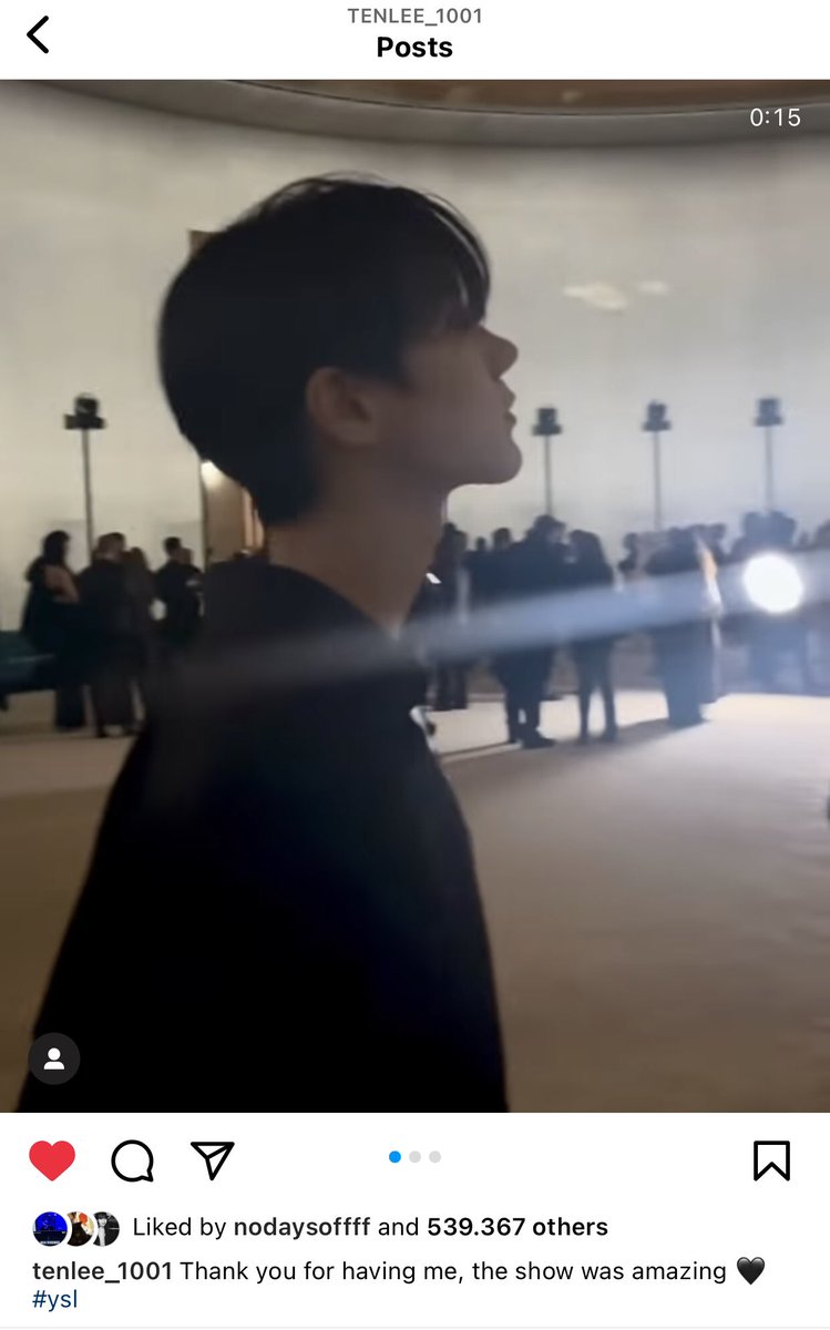 juistheju's tweet image. เพิ่งเห็นว่ามารีแอนนอกจากมากดไลก์กับแชร์รูปเตนล์แล้ว ยังคอมเมนต์หัวใจให้เตนล์ด้วย และน้องเอมม่าในซีรีส์เวนส์เดย์ก็มากดไลก์รูปเตนล์เหมือนกัน🥺 #SaintLaurentxTEN #PFW23