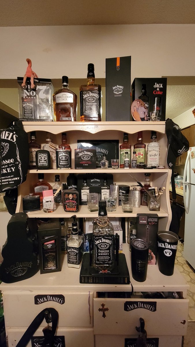 @JDMorgan @FloatyRedHead23 @HilarieBurton Can you buy your whiskey in Indiana? I can't wait to buy 2 bottles 1 to drink and I too put with my Jack Daniels collection,i redid the barrel and chairs 