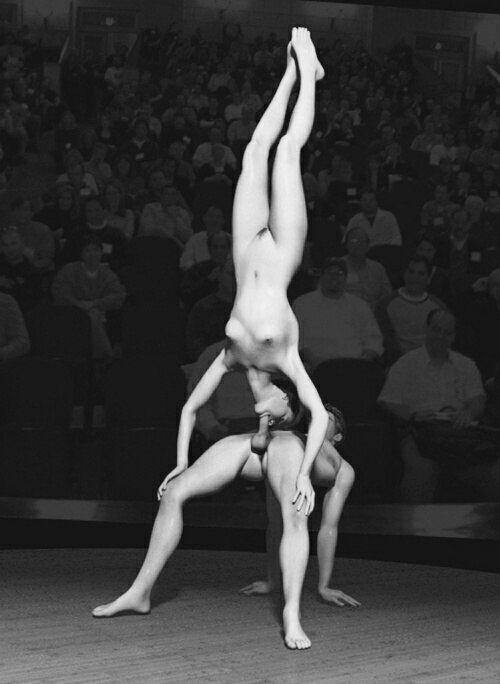 Que nombre le pondrían a este espectáculo? 👀