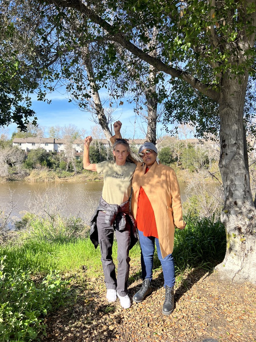 amie_zamudio's tweet photo. Here at the riverbed pulling people experiencing #homelessness out. 

#LivedExperience https://t.co/zpzTsxkw9j