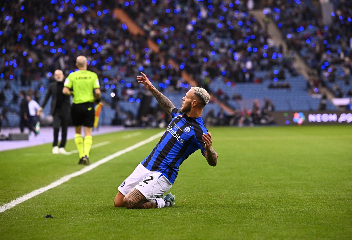 Inter's tweet photo. Il sogno di ogni #InterFans? ⚫🔵
Segnare in un derby in finale ✅
#ForzaInter #SupercoppaItaliana https://t.co/VTcaPgCVqL