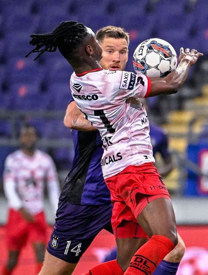 ItsStinis's tweet photo. @asternzey Penalty toch? ☹️ #rscanderlecht #andzul https://t.co/DTJj0MQnz9