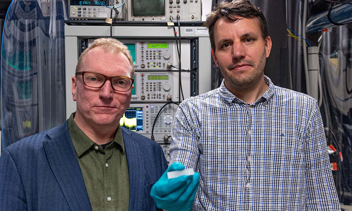 RMIT Research (@researchrmit) on Twitter photo Light-based tech developed by <a href="/RMIT/">RMIT University</a>, <a href="/UniofAdelaide/">Uni of Adelaide</a> and other universities around the world could inspire Moon navigation and next-gen farming 🌛🍎
rmit.edu.au/news/all-news/… Light-based tech developed by <a href="/RMIT/">RMIT University</a>, <a href="/UniofAdelaide/">Uni of Adelaide</a> and other universities around the world could inspire Moon navigation and next-gen farming 🌛🍎
rmit.edu.au/news/all-news/…
