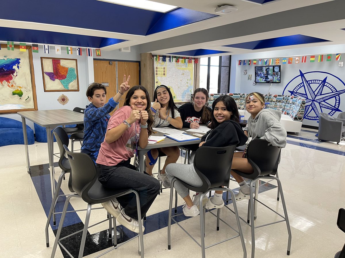 SMSRaiderNation's tweet photo. We have Raiders in the Globe this afternoon! #bisdshines #wearebirdvilleisd #globe #smsraidernation https://t.co/zHxZvIyiHx