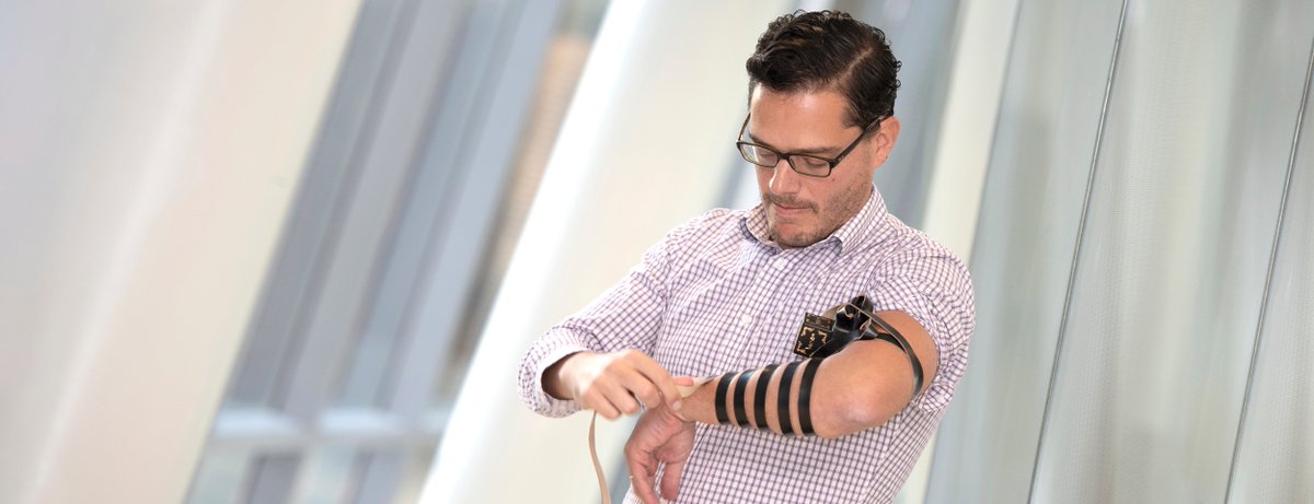 UC College of Medicine (@ucincymedicine) on Twitter photo Research from <a href="/UCincyMedicine/">UC College of Medicine</a> researcher Dr Jack Rubinstein, shows that people who wear tefillin, leather bands used in a Jewish religious practice, may receive cardiovascular health benefits. <a href="/theperfectdose1/">Jack Rubinstein</a>
uc.edu/news/articles/… Research from <a href="/UCincyMedicine/">UC College of Medicine</a> researcher Dr Jack Rubinstein, shows that people who wear tefillin, leather bands used in a Jewish religious practice, may receive cardiovascular health benefits. <a href="/theperfectdose1/">Jack Rubinstein</a>
uc.edu/news/articles/…
