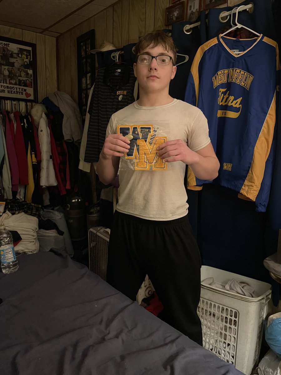 Joeykraus31's tweet photo. Blessed to receive a letter as a freshman #rollmiff 💛💙 https://t.co/e38BZBELWg