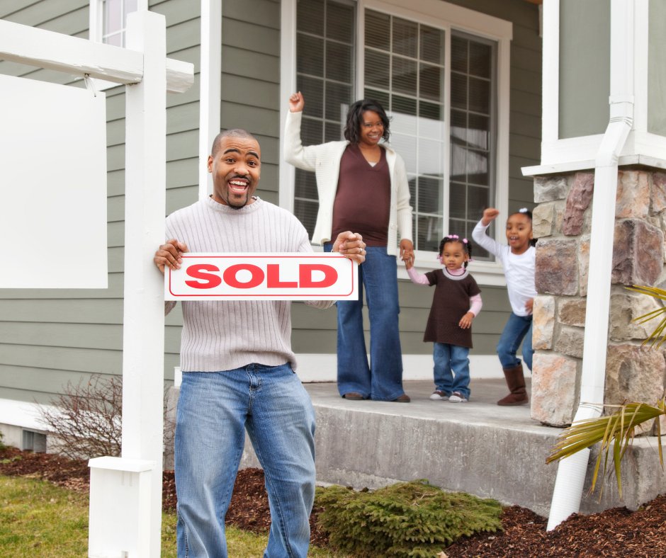 NHPubHealth's tweet image. Buying a new home? Be sure to include radon testing in your home inspection! You can’t see, smell or taste radon, but it may be present at dangerous levels in any house, old or new. Learn more with the EPA's Home Buyers and Sellers Guide to Radon: ow.ly/tJLL50HfWnP #NRAM