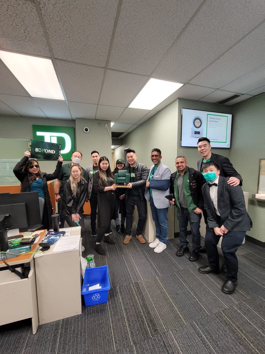 As part of our regional commitment to go BEYOND in 2023, we're recognizing branches with the highest LEI score in each district every month. Our district leadership team had a wonderful time celebrating LEI accomplishments across Pacific region with our coveted mini Green Chairs!