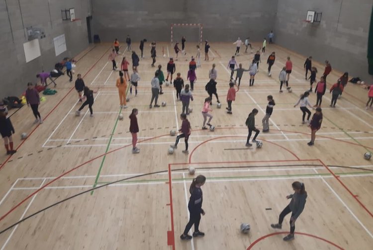 Gemma Murphy (@gemma_002) on Twitter photo Great to see this from <a href="/United_GirlsFC/">United Girls Football Club</a> after their coach Maggy completed #FAIFutsal #CoachEd with us as part of Project Gormanston in November
<a href="/SiiWalsh/">Simon Walsh</a> @GrahamKane19 <a href="/m_perciavalle/">Martin Perciavalle</a> Great to see this from <a href="/United_GirlsFC/">United Girls Football Club</a> after their coach Maggy completed #FAIFutsal #CoachEd with us as part of Project Gormanston in November
<a href="/SiiWalsh/">Simon Walsh</a> @GrahamKane19 <a href="/m_perciavalle/">Martin Perciavalle</a>