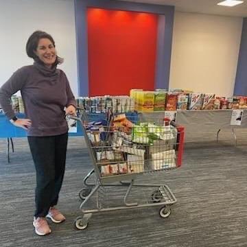 Our Municipal Chair Elisabeth Yucis delivered 100+ food items totaling >$200 collected by the <a href="/Dems4Colls/">Collingswood Democrats</a> for the <a href="/CCDems/">Camden County Dems</a> food drive to benefit <a href="/foodbankSJ/">Food Bank of South Jersey</a>.