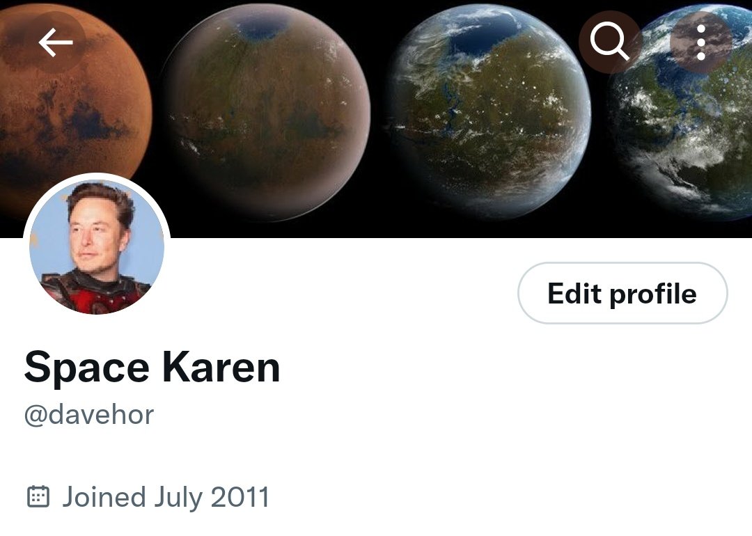 Space Karen tweet media