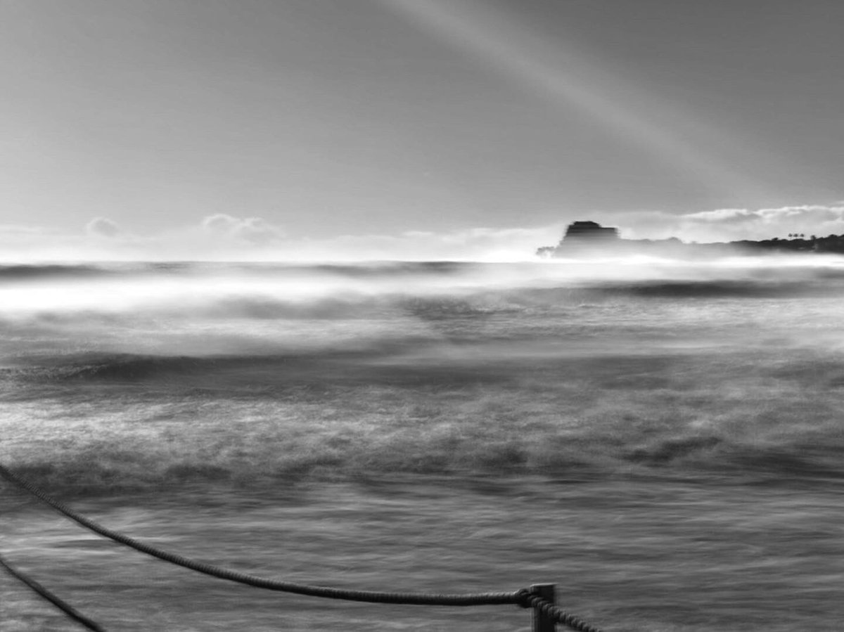 Long exposure in black and white

#sitges #blackandwhitephotography #sea #waves