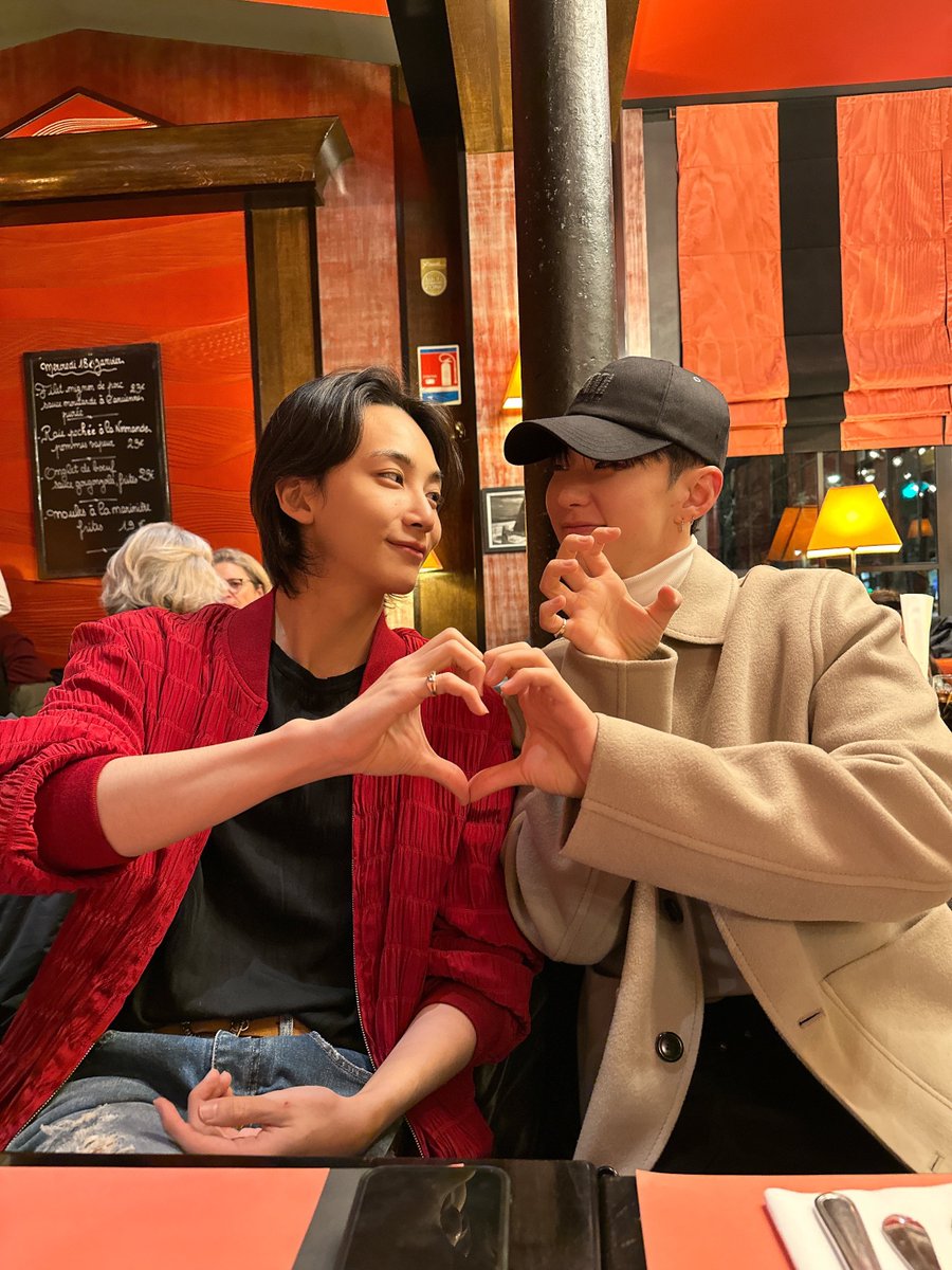 저화질의 윤홋 tweet media