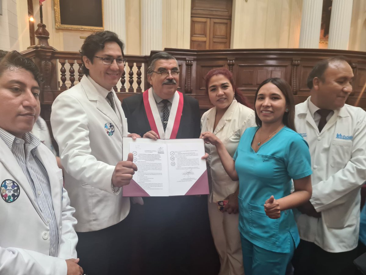 Lbm76Obst's tweet photo. Sra. PRESIDENTA @DinaErcilia los CAS INDETERMINADOS de ESSALUD pedimos Firme la AUTOGRAFA PL 2307, el Cambio de DL 1057 al DL 728; Por la valoración de nuestro trabajo @EsSaludPeru @presidenciaperu @pcmperu @MTPE_Peru @sinassc728 @Edgarciab @AlbertoOtarolaP #CasA728EnEssalud https://t.co/BK24WUHGCf