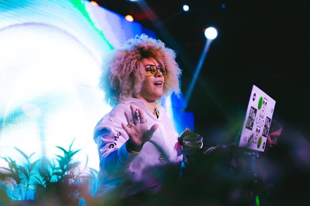Noche de emociones en #Eyeife2022✨
El emotivo homenaje a Suylén Milanés.
"Lo que se sabe no se pregunta"
 📸 <a href="/nereacoll/">NEREA COLL</a> 
.
.
.
#eyeife2022 #electronicmusic #musicaelectronica #musicfestival #djs #habana #bjoycemusic #bjoycedj #afrohousemusic #lamusicanosune 
#newcuba