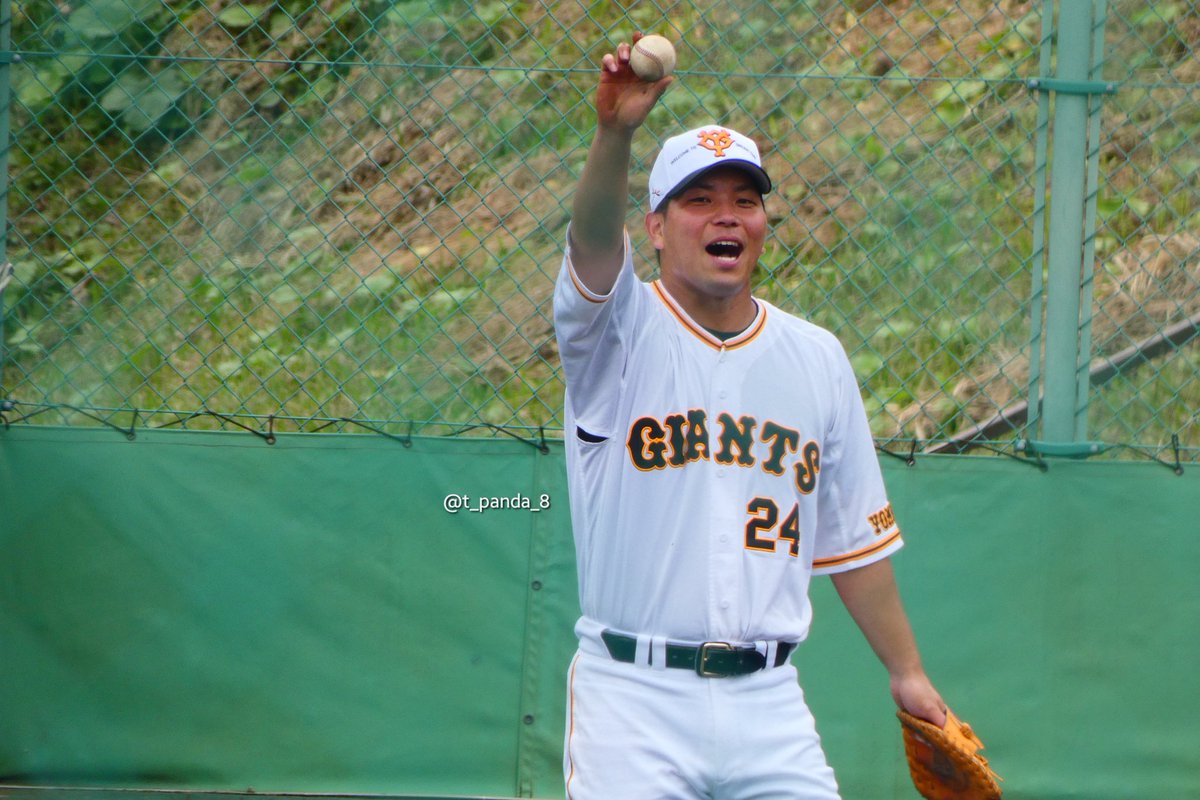 t_panda_8's tweet photo. 2022.10.22 Saturday
.
お気に入りの写真。
#大城卓三 #ジャイアンツ球場
#g球場 #読売ジャイアンツ
#ジャイアンツ #読売巨人軍 #巨人
#不屈 #giantsevolution
#G党 #巨人ファン #プロ野球 #野球 https://t.co/5FPsHwqTQc