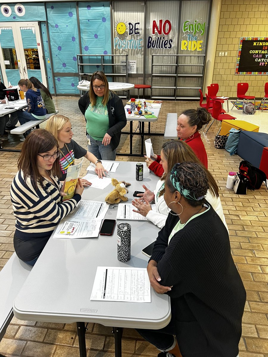 CrosbyElem's tweet photo. RDP training with @lrich_99 @HEY74173661 #BetterTogether #StrongerTogether @CrosbyISD https://t.co/IEjY4DVyVT