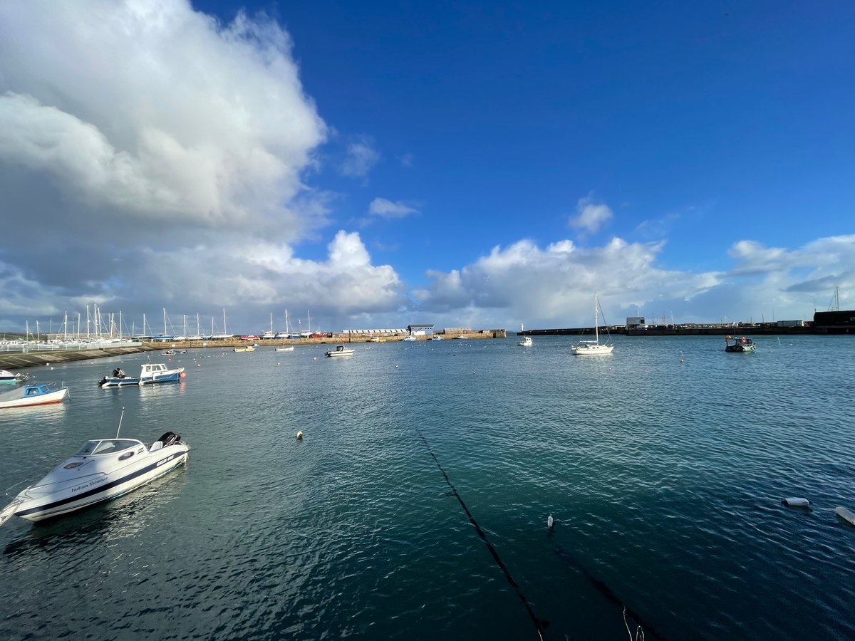 January blues at #Penzance 🌊

#cornwallhour