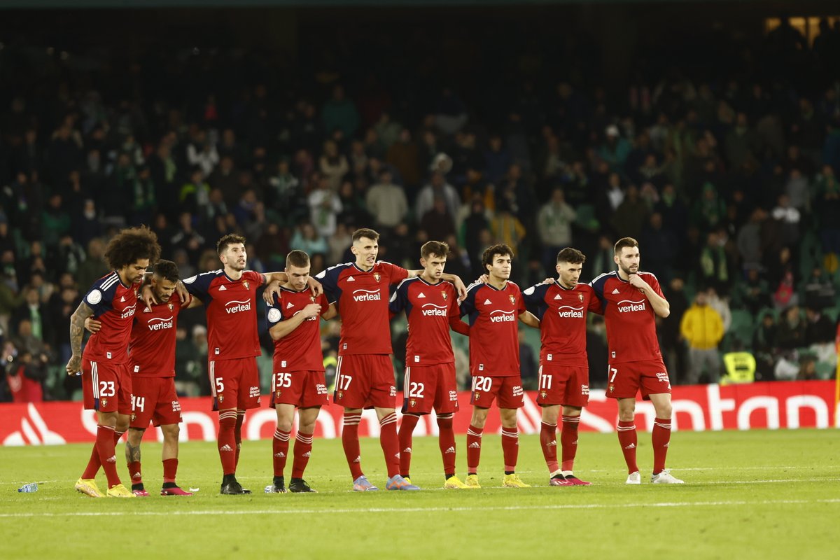 Osasuna's tweet photo. ❤️ MI P*** EQUIPO

#RealBetisOsasuna #CopaDelRey https://t.co/9KjNIPtzZv
