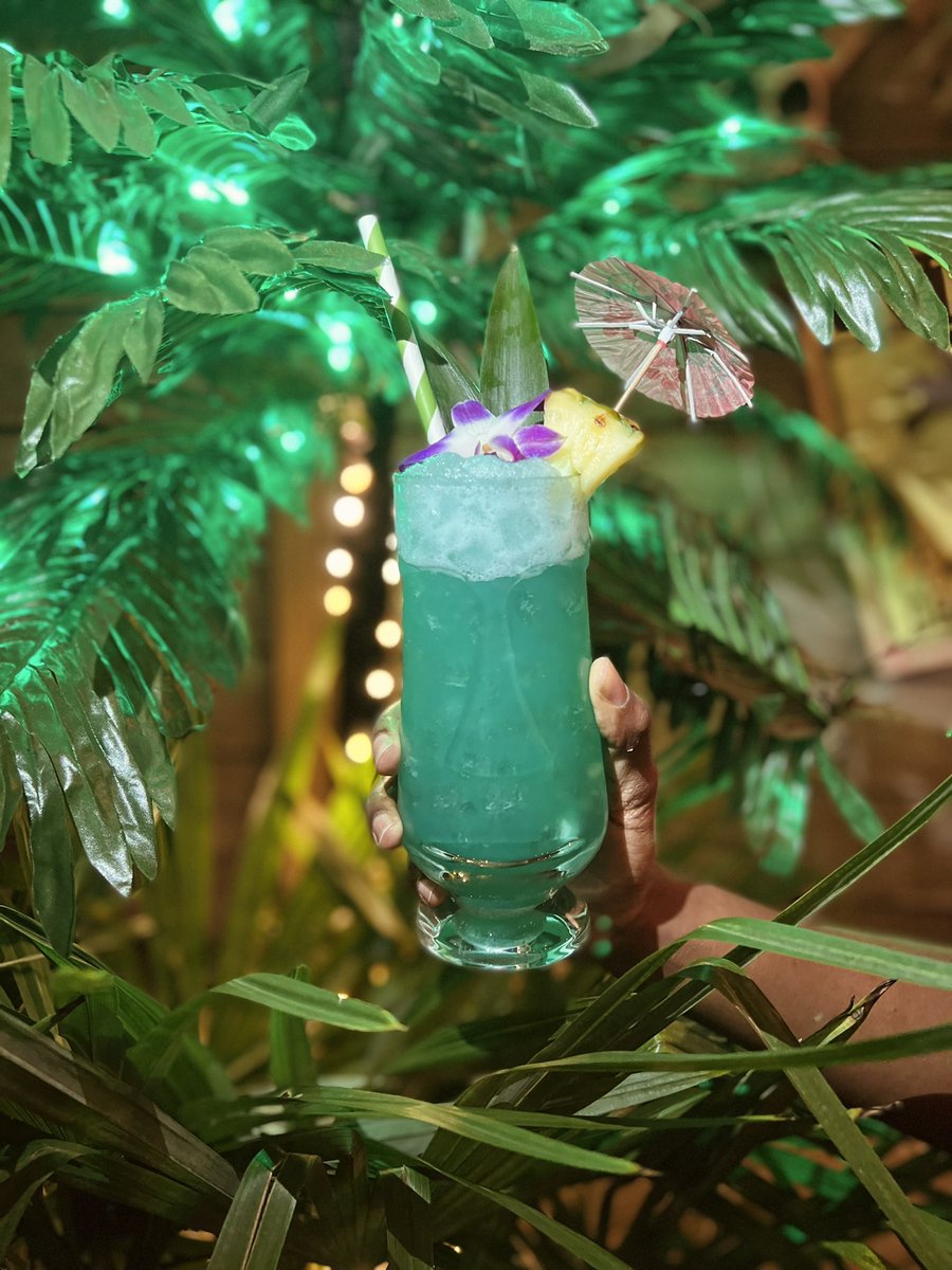 Hawaiiana Humpday!
Our favorite day of the week. 
Every Wednesday. Happy Hour open until close. Choose a Blue Hawaiian or 6 other drinks for $7 bucks each.

#tiki #tikiaf #hawaiianahumpday #leilowhtx #happyhour #happyhourallnight #bluehawaiian #houston #htown #houstonhappyhour