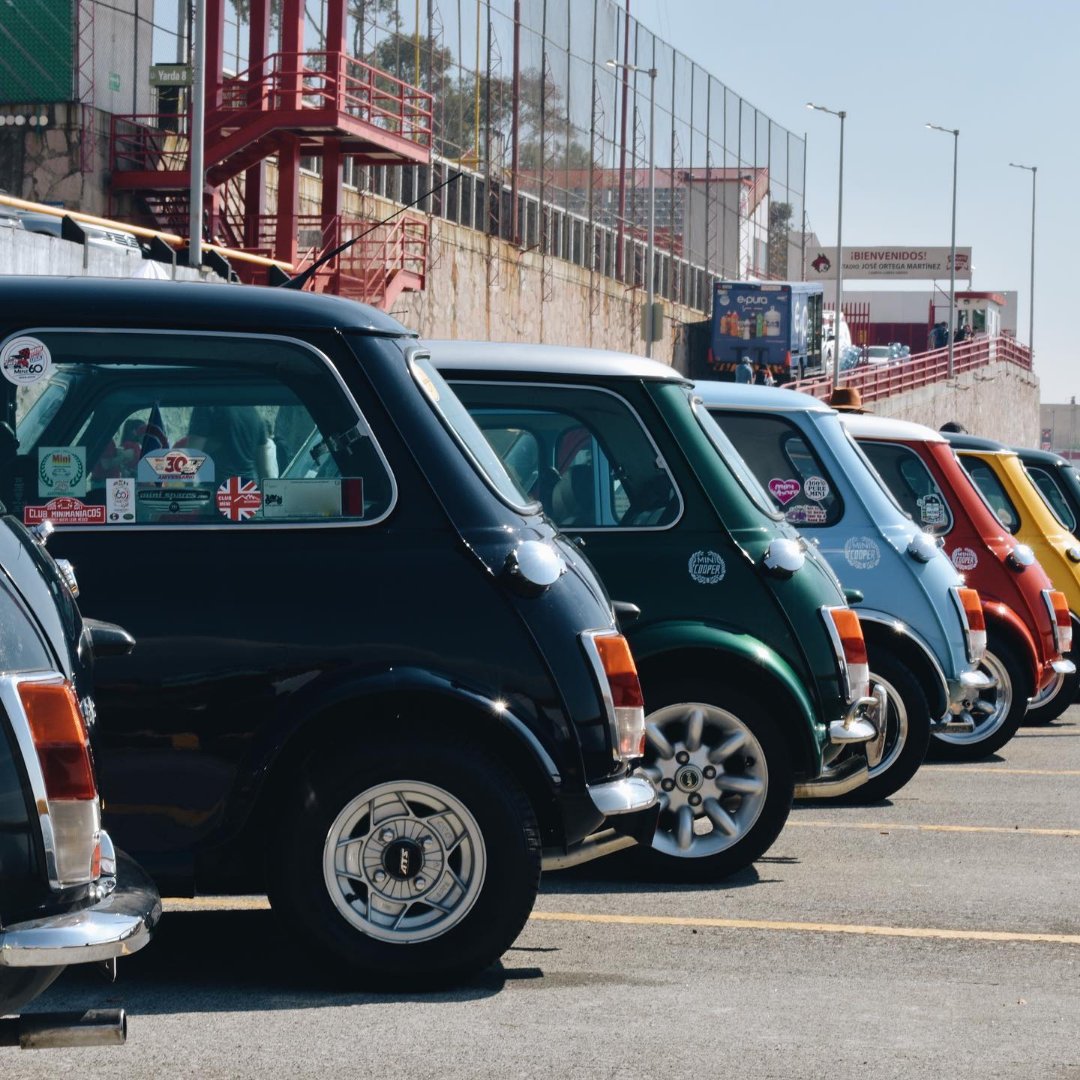 Now this is our kind of rainbow… 🌈 

📸 IG User cmaa_oficial

#ClassicMini #ClassicCar #MINIFamily #MINI
