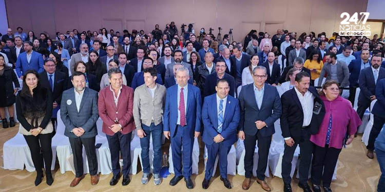 #Estatal 

El gobernador <a href="/ARBedolla/">Alfredo Ramírez Bedolla</a> afirmó que a través del nuevo Parque Industrial Eleva Park, impulsado y operado por la iniciativa privada, se fortalecerá la estrategia para la atracción de inversiones en Michoacán.

#247NoticiasMichoacán 

247noticiasmichoacan.com/eleva-park-ref…