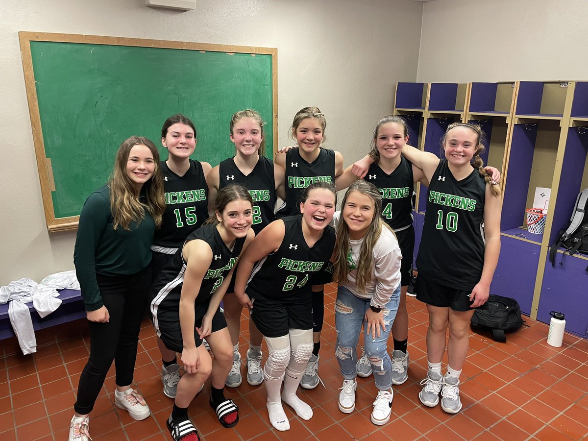 K_Deering8's tweet photo. I’m so proud of the hard work our 7th grade girls have put in! They are headed to the Mountain League Championship tomorrow! #Nettes https://t.co/bWaNyXD7AY
