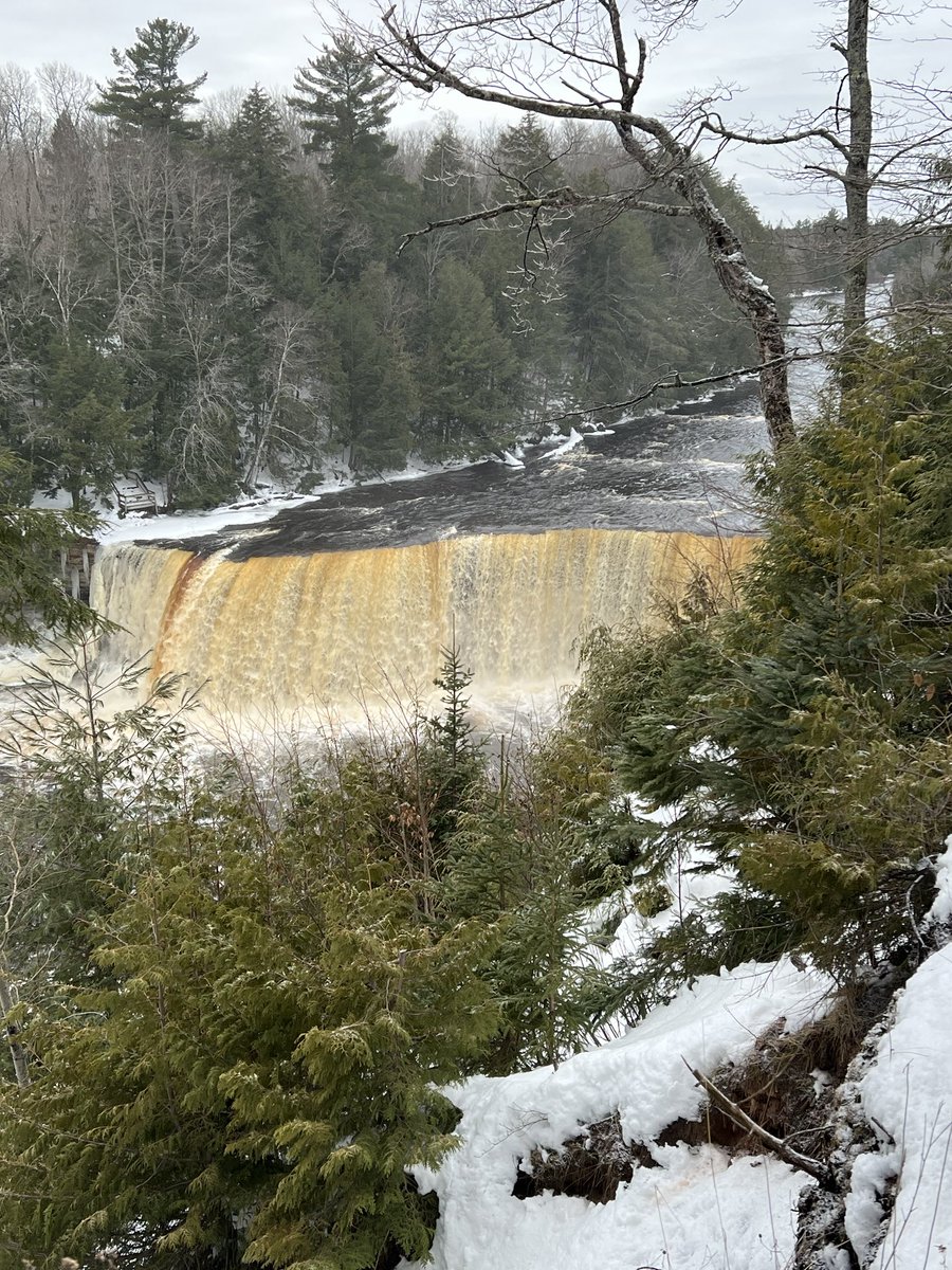 Happy #MichiganDay!  Thankfully the UP has some snow to enjoy winter sports ❄️⁦<a href="/PureMichigan/">Pure Michigan</a>⁩ #puremichigan