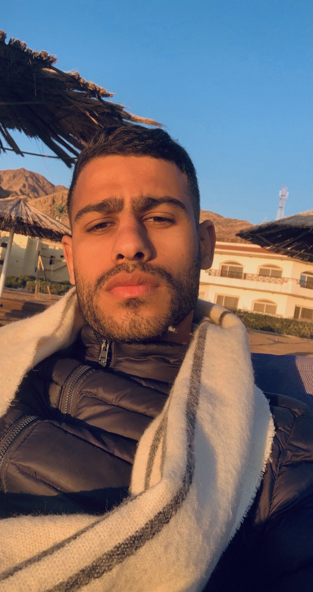 بعيد عشان متهمش ولا عشان بعيد متهمش!