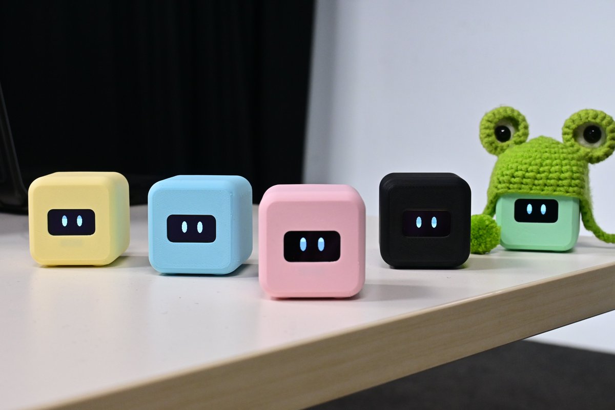 One of our student start-ups, Ortomi Robotics are helping make a difference in this world through their adorable #robot pet. 

They're even helping people with autism as the Ortomi provides a source of sensory input that can help them focus and feel calm in anxious situations.