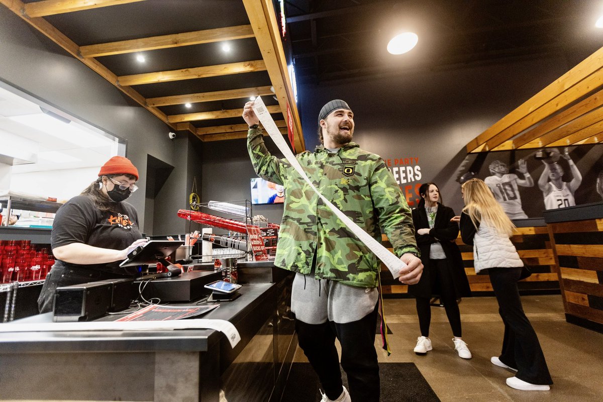 Oregon Football tweet media