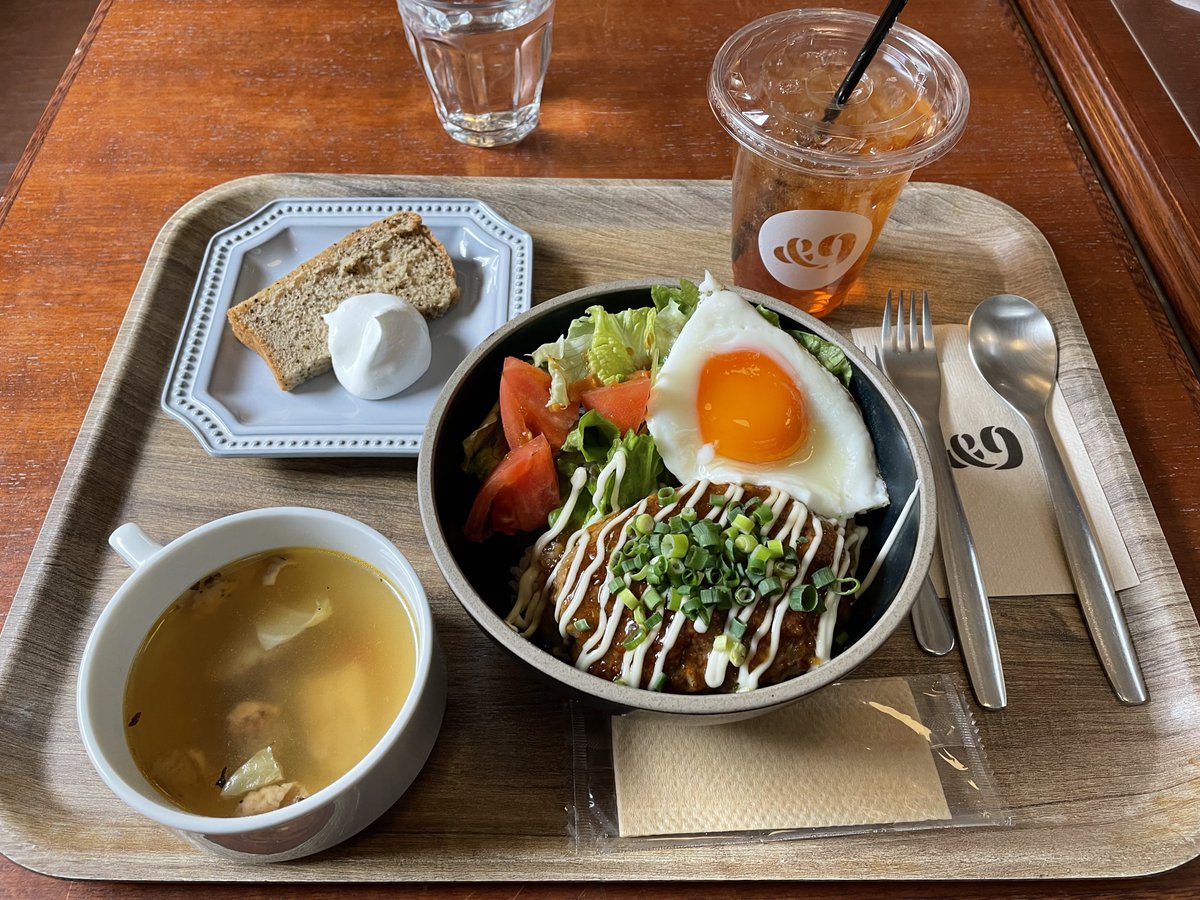 JSB_SQUARE's tweet photo. &9でランチ☆
今日も先週に続き
森くんプロデュース
『和風おろしソースのロコモコ丼』をリピートオーダー☆
大貫くんのドリップコーヒーも頂いた☆
#森敬斗
#大貫晋一
#ベイスターズ
#baystars
#and9 https://t.co/Omwm4nSpzo